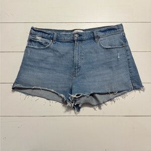Abercrombie & Fitch The Mom Jean Shorts